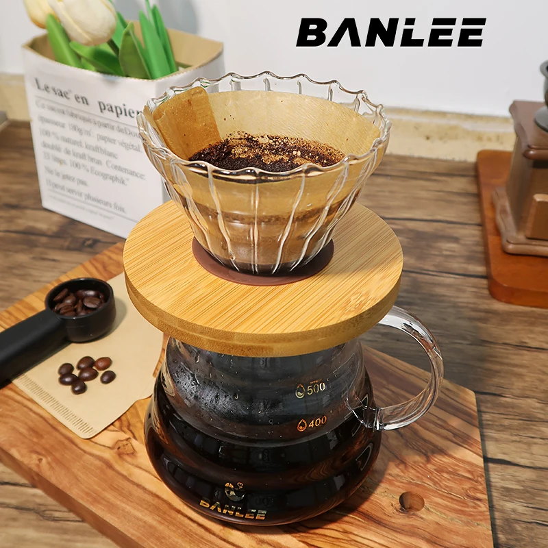 Glass Coffee Server 600ml – Heat-Resistant Pot with Wood Handle